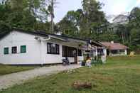 Bangunan Garden Guest House - Hostel