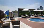 Swimming Pool 6 Grayton Hotel Dubai