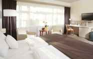 Bedroom 4 Harvey Spa Hotel