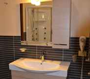 In-room Bathroom 2 Bed and breakfast Due Fontane