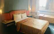 Kamar Tidur 4 Hone Lane Business Hotel