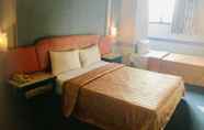 Kamar Tidur 4 Hone Lane Business Hotel