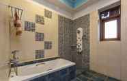 In-room Bathroom 3 amã Stays & Trails Nine Palms, Alibag