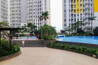 Kolam Renang 2BR + Sofa Bed The Springlake Summarecon Bekasi Apartment