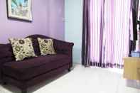 Ruang Umum Comfortable 2BR Mutiara Bekasi Apartment