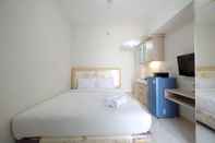 Bedroom Cozy Studio at The Springlake Apt near Summarecon Mall