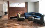 Lobby 6 Comfort Inn & Suites Pittsburgh-Northshore