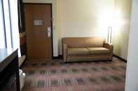 Common Space AmericInn by Wyndham Fort Atkinson