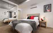 Kamar Tidur 5 568 St Kilda Road Apartments by TWIG