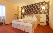 Bedroom 6 Hotel Paradis Cluj Napoca