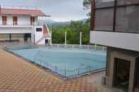 Kolam Renang Hunky Dory Resort