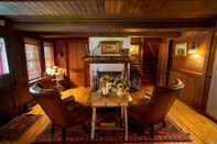 Lobi Lake Placid Stagecoach Inn