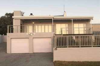 Exterior 4 Gansbaai Seafront Holiday House: Ons C-huis