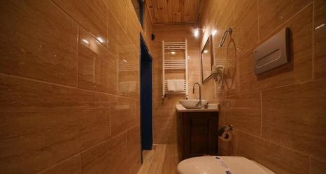 Others 2 Mirzade Konak