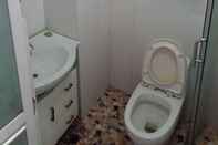 Toilet Kamar Apartment