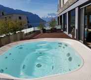 Phương tiện giải trí 2 Montreux Lake View Apartments and Spa