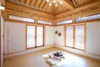 Bedroom Wiyeonjae Hanok Stay