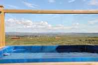 Kolam Renang Blue View Cabin 7B with Hot Tub