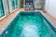 Swimming Pool Villa Lancelot