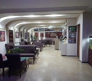 Lobby 6 Balkan Hotel