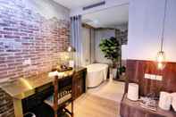 Toilet Kamar HongYi Home - Snug Suite