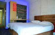 Bedroom 6 King Apart Suites