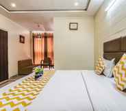 Bedroom 6 FabHotel Gayathri