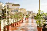 Exterior Hotal Devraj Niwas on Lake Pichola Udaipur