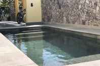 Swimming Pool Jai Villa Homestay