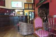 Bar, Kafe, dan Lounge The Red Lion Hotel