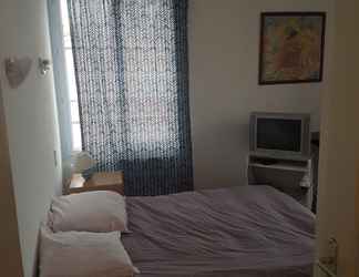 Bedroom 2 Cluny clos fleury