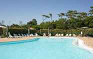 Swimming Pool 4 Village Vacances La Forêt des Landes