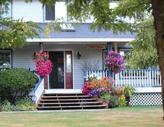 Exterior 2 Mt Bakerview Bed and Breakfast