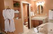 Toilet Kamar 7 Victoria Resort and Bed & Breakfast