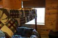 Bedroom Alpine Creek Lodge