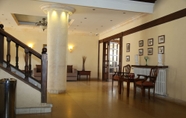 Lobby 3 Douma Hotel