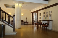 Lobby Douma Hotel