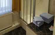 In-room Bathroom 4 Pension Am Nicolaiplatz