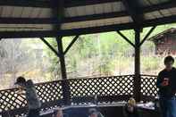 Kemudahan Hiburan Wood River Lodge - Remote Property, Fly-In Only, Flight Included