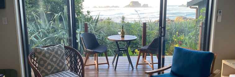 Lobby The Bay House Beachfront Accommodation