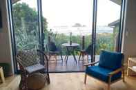 Lobi The Bay House Beachfront Accommodation