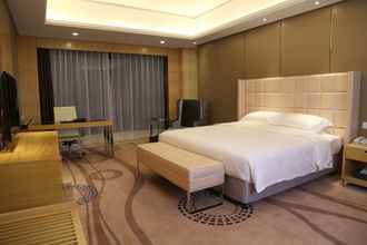 Kamar Tidur 4 Guangzhou Changfeng Gloria Plaza Hotel