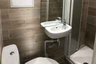 In-room Bathroom Chambres Design 18 Marseille Vieux-Port