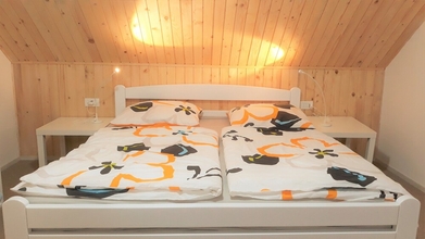 Bedroom 4 Apartments & Rooms Banich