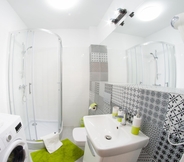 In-room Bathroom 3 Smart Aps Apartamenty Slowackiego 39