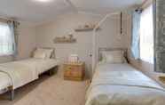 Kamar Tidur 3 The Lakes Rookley