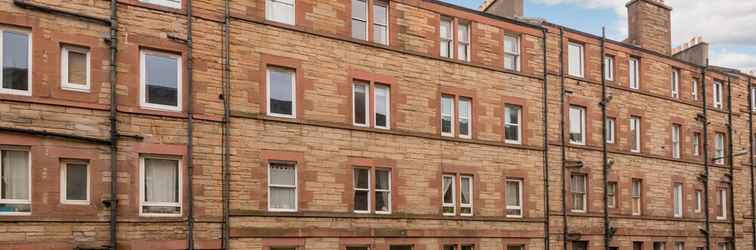 Exterior Silver Lining Apartment near Holyrood