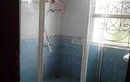In-room Bathroom 5 Kota Bunga CC