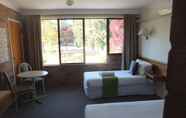 Bedroom 3 All Seasons Motel Armidale