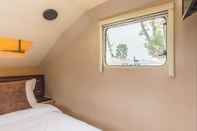 Kamar Tidur Midea Egret Lake Car Camp